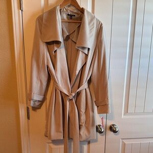Chic Beige Trench Coat